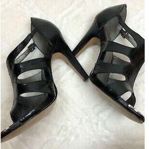 Tahari Black Sandals